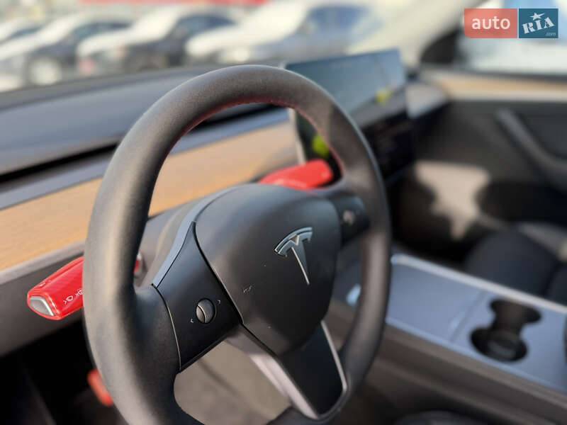 Позашляховик / Кросовер Tesla Model Y 2024 в Львові