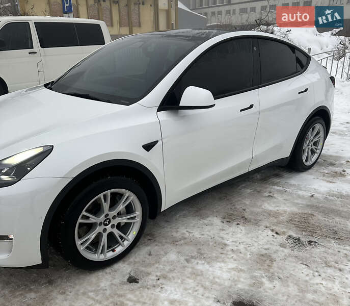 Внедорожник / Кроссовер Tesla Model Y 2022 в Тернополе