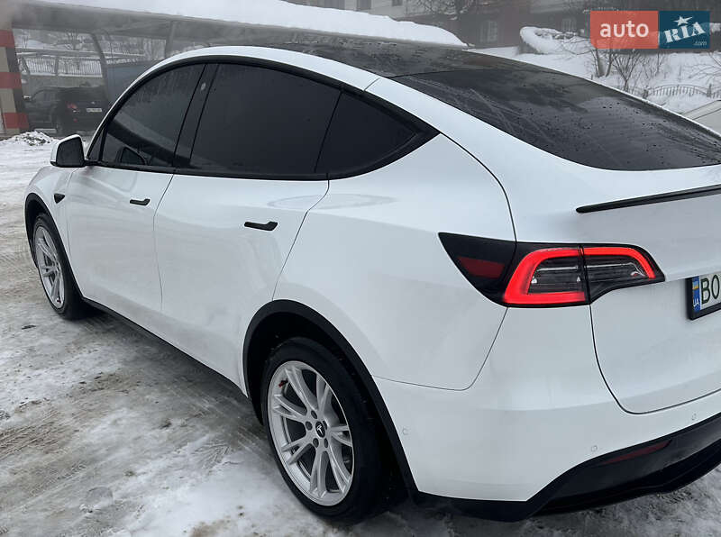 Внедорожник / Кроссовер Tesla Model Y 2022 в Тернополе