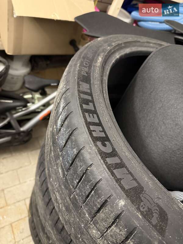 Позашляховик / Кросовер Tesla Model Y 2022 в Києві