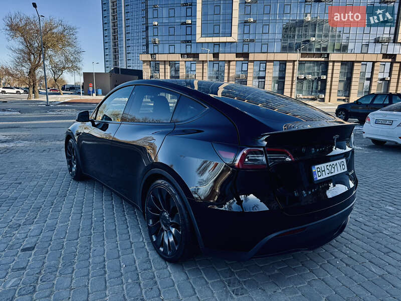 Позашляховик / Кросовер Tesla Model Y 2022 в Одесі фото 10 Позашляховик / Кросовер Tesla Model Y 2022 в Одесі