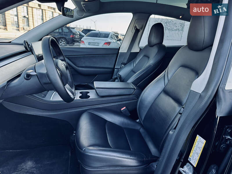 Позашляховик / Кросовер Tesla Model Y 2022 в Одесі фото 22 Позашляховик / Кросовер Tesla Model Y 2022 в Одесі