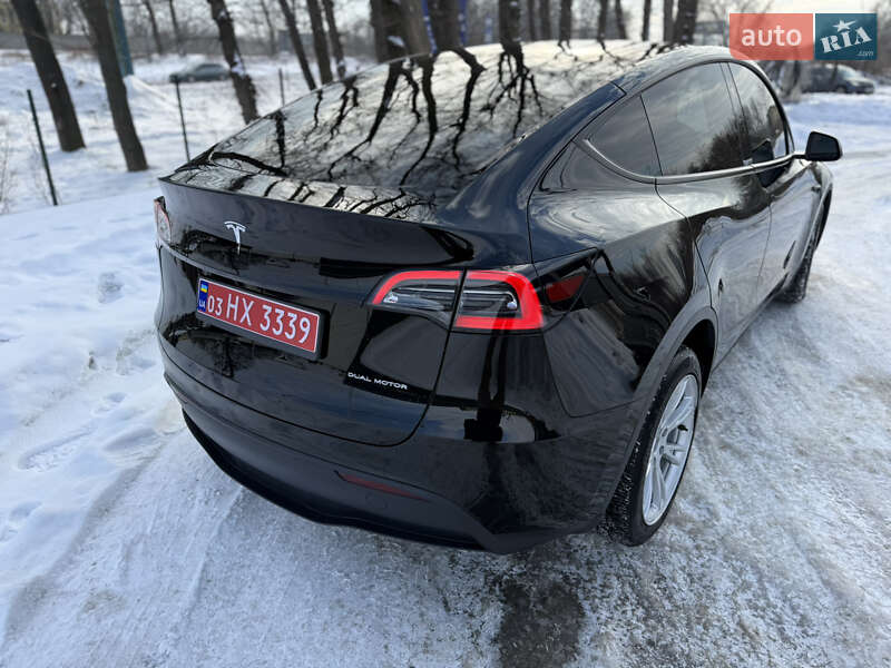Позашляховик / Кросовер Tesla Model Y 2023 в Львові