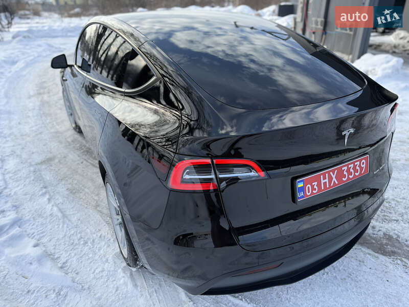 Позашляховик / Кросовер Tesla Model Y 2023 в Львові