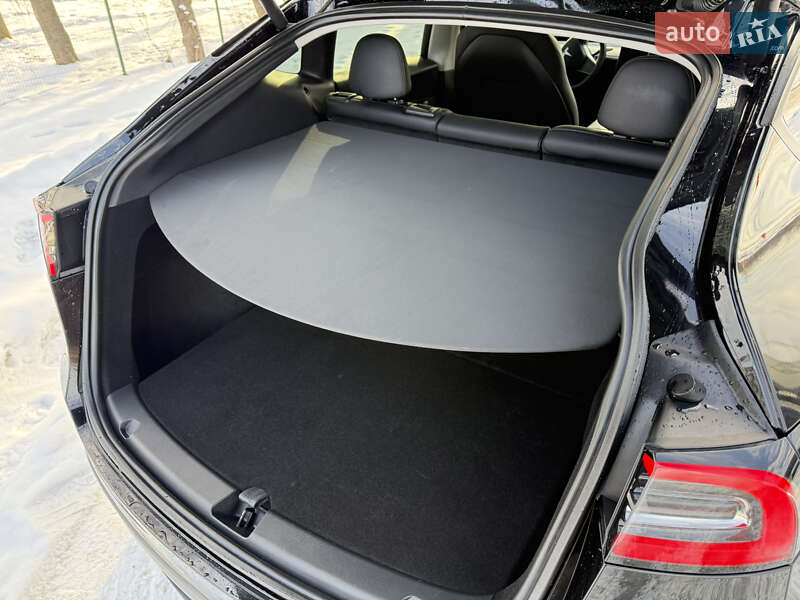 Позашляховик / Кросовер Tesla Model Y 2023 в Львові