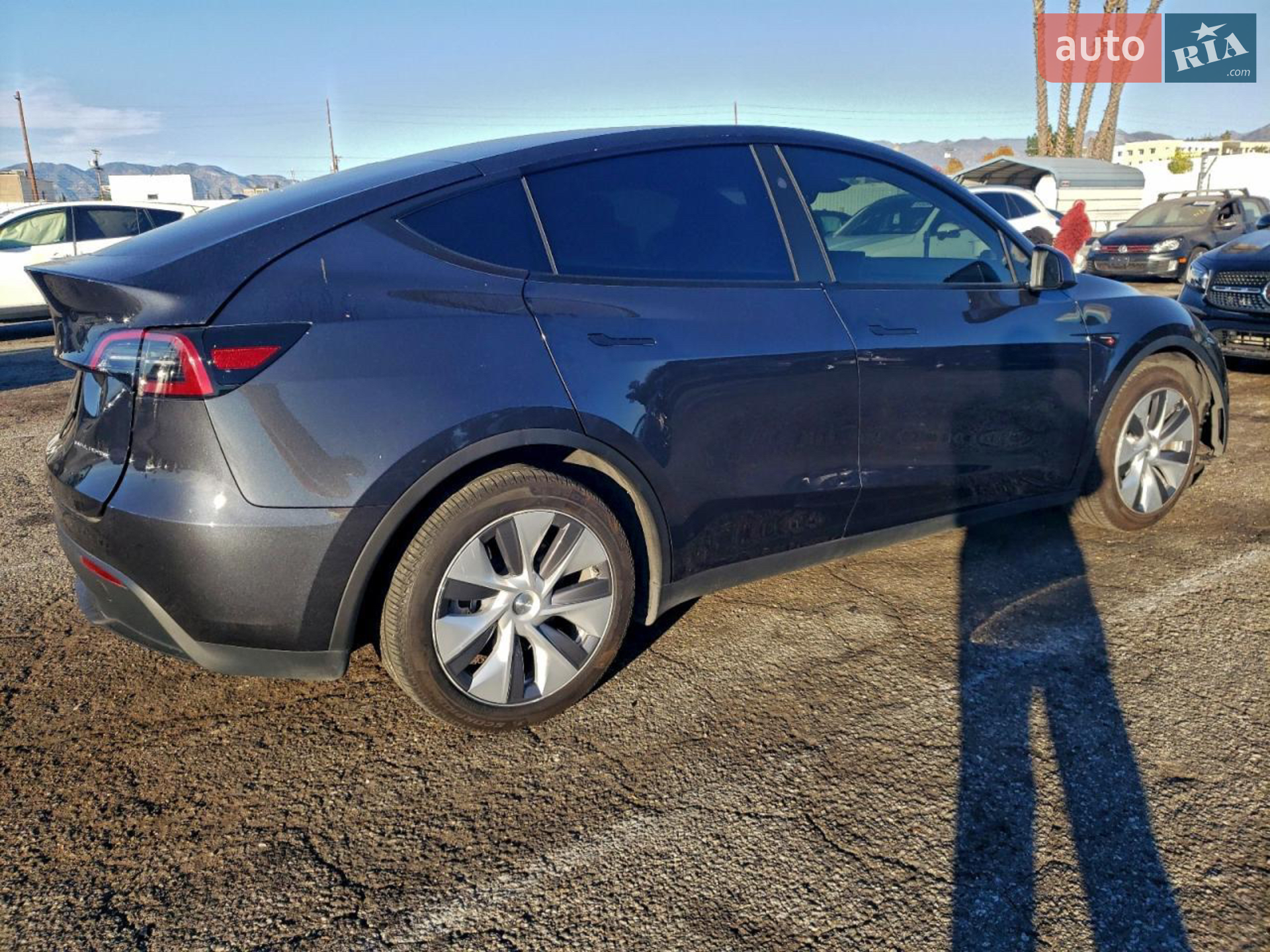 2024 Tesla Model Y - мініатюра 3