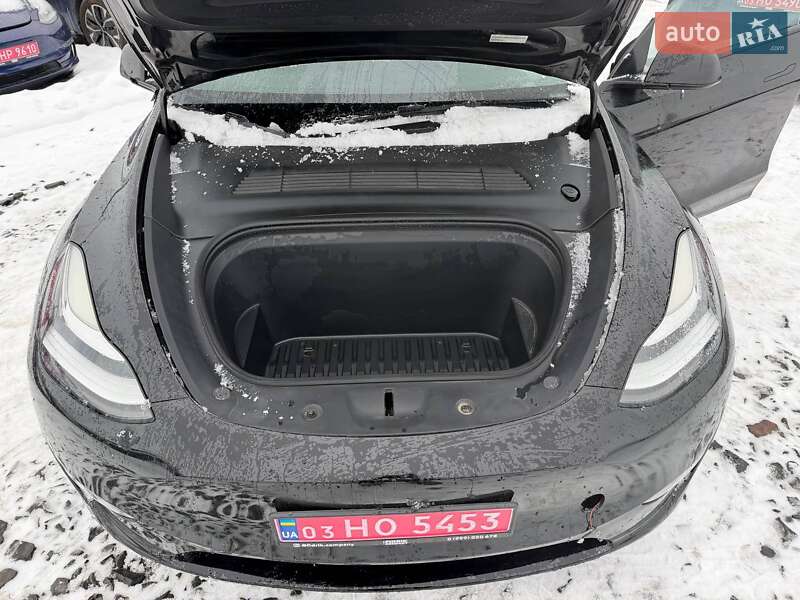 Позашляховик / Кросовер Tesla Model Y 2022 в Луцьку