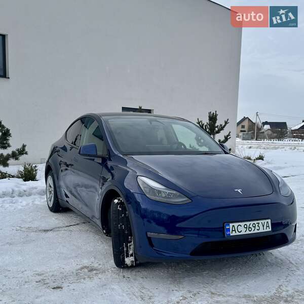 Позашляховик / Кросовер Tesla Model Y 2024 в Луцьку
