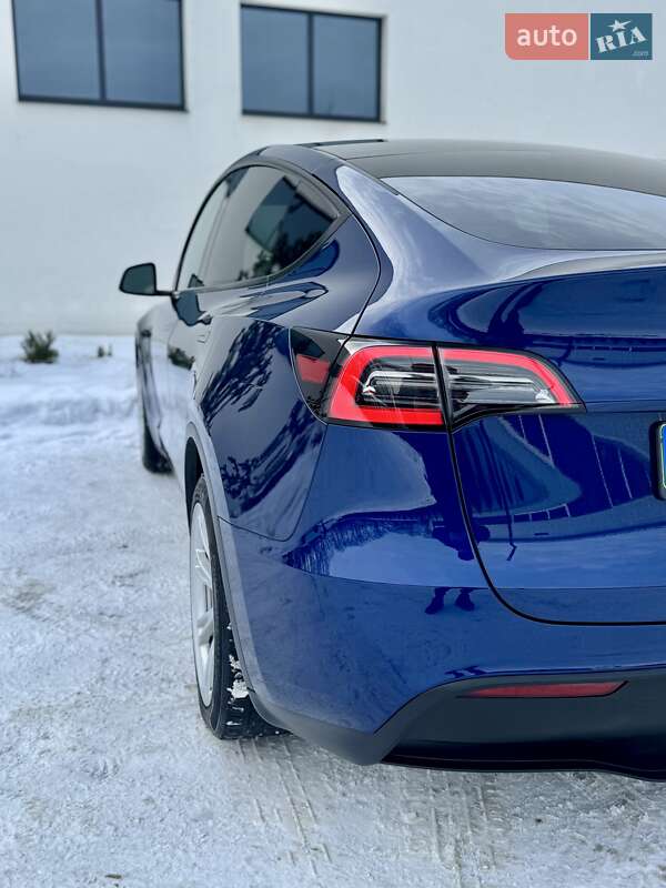 Позашляховик / Кросовер Tesla Model Y 2024 в Луцьку
