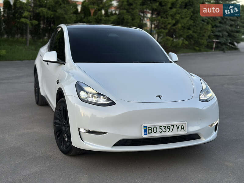 Позашляховик / Кросовер Tesla Model Y 2023 в Тернополі