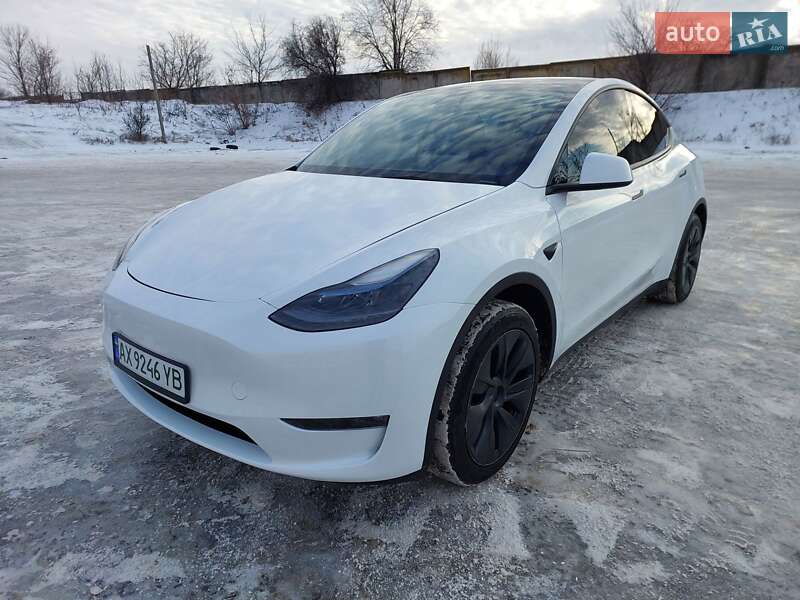 Позашляховик / Кросовер Tesla Model Y 2025 в Харкові