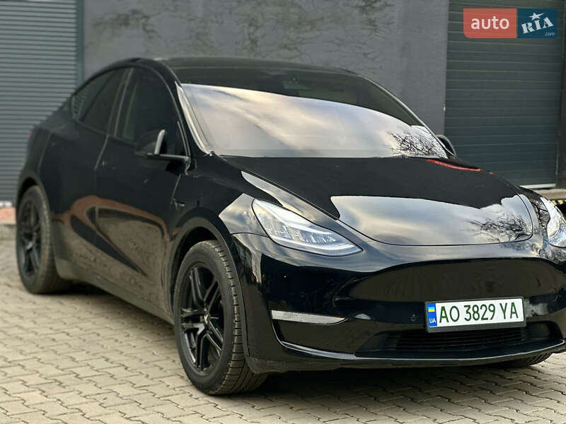 Внедорожник / Кроссовер Tesla Model Y 2021 в Ужгороде фото 4 Внедорожник / Кроссовер Tesla Model Y 2021 в Ужгороде