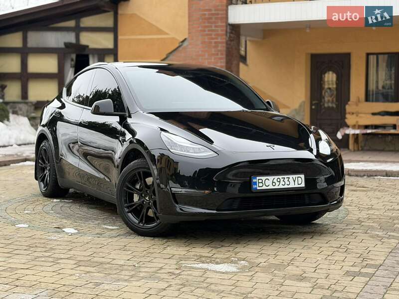 Tesla Model Y 2023 Tesla Model Y 2023