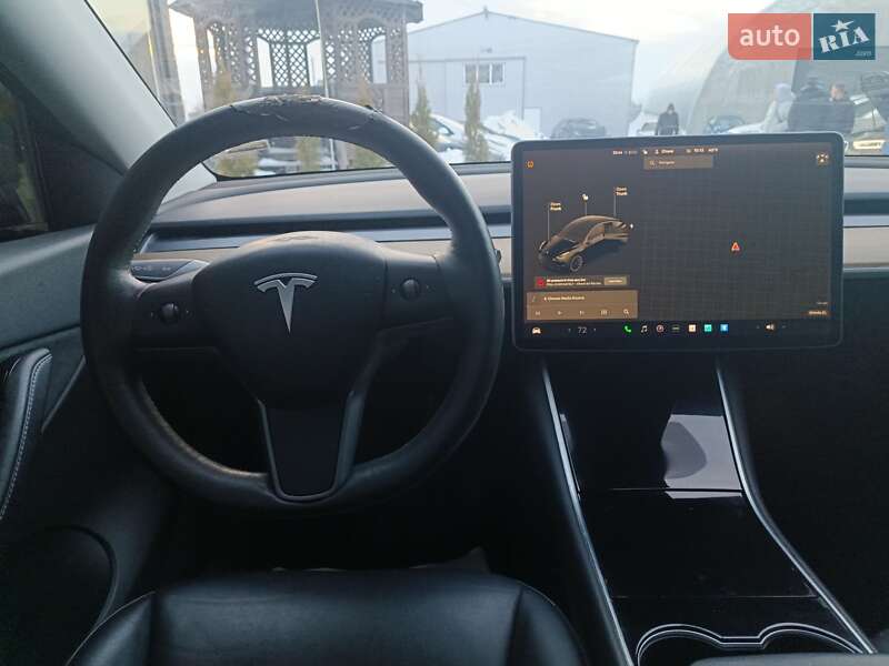 Позашляховик / Кросовер Tesla Model Y 2021 в Луцьку