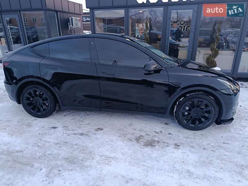 Позашляховик / Кросовер Tesla Model Y 2021 в Луцьку