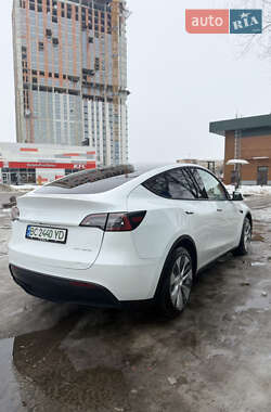 Внедорожник / Кроссовер Tesla Model Y 2023 в Львове