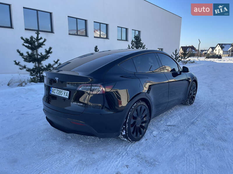 Позашляховик / Кросовер Tesla Model Y 2022 в Луцьку