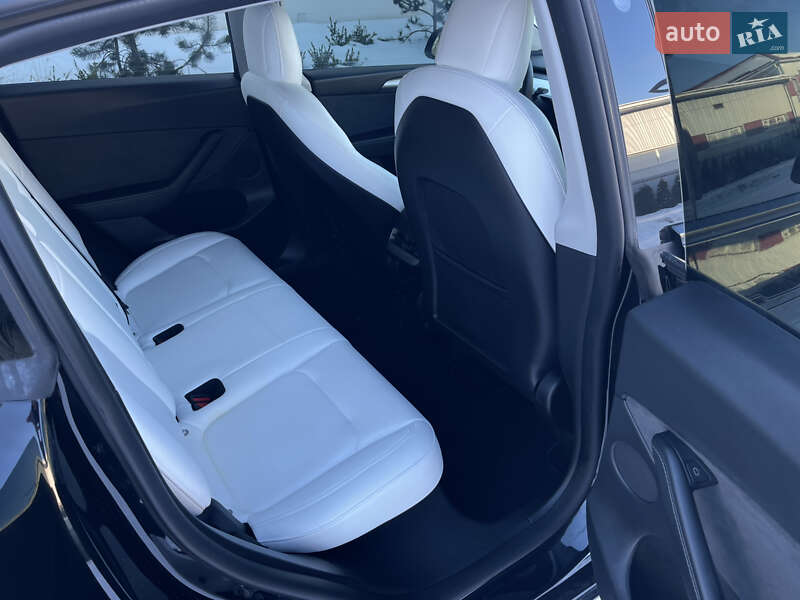 Позашляховик / Кросовер Tesla Model Y 2022 в Луцьку