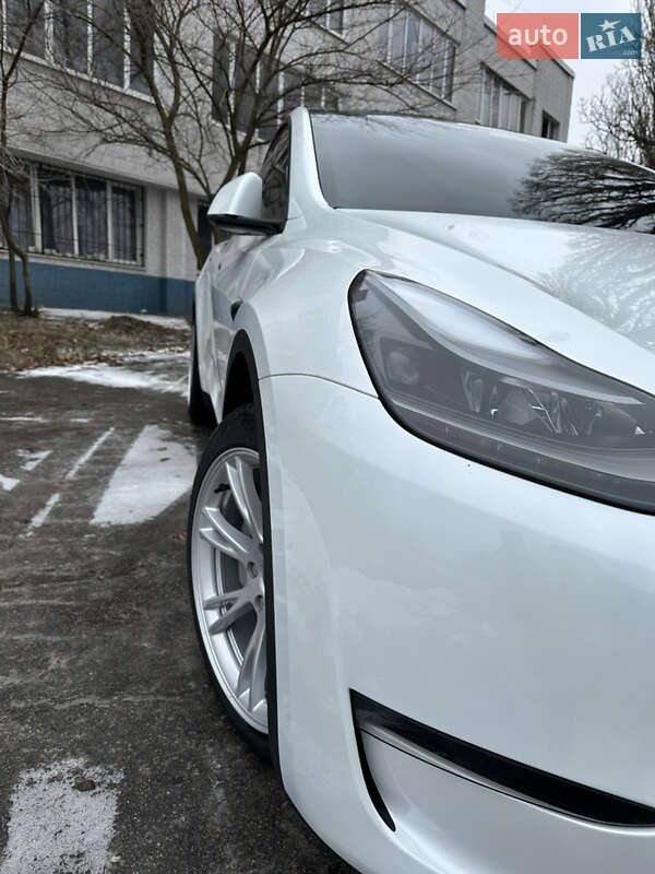 Внедорожник / Кроссовер Tesla Model Y 2023 в Днепре