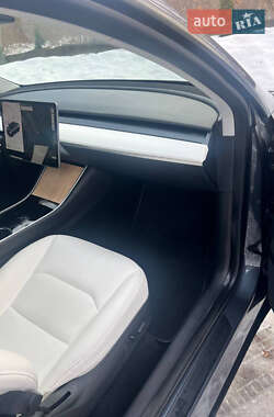 Внедорожник / Кроссовер Tesla Model Y 2020 в Львове