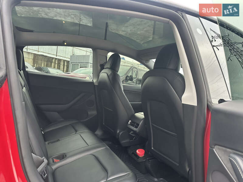 Позашляховик / Кросовер Tesla Model Y 2022 в Хмельницькому