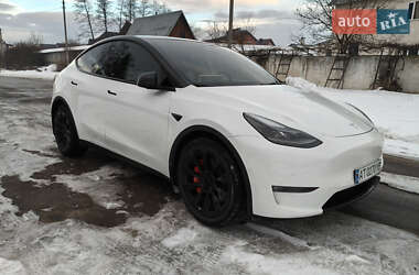 Внедорожник / Кроссовер Tesla Model Y 2022 в Ивано-Франковске