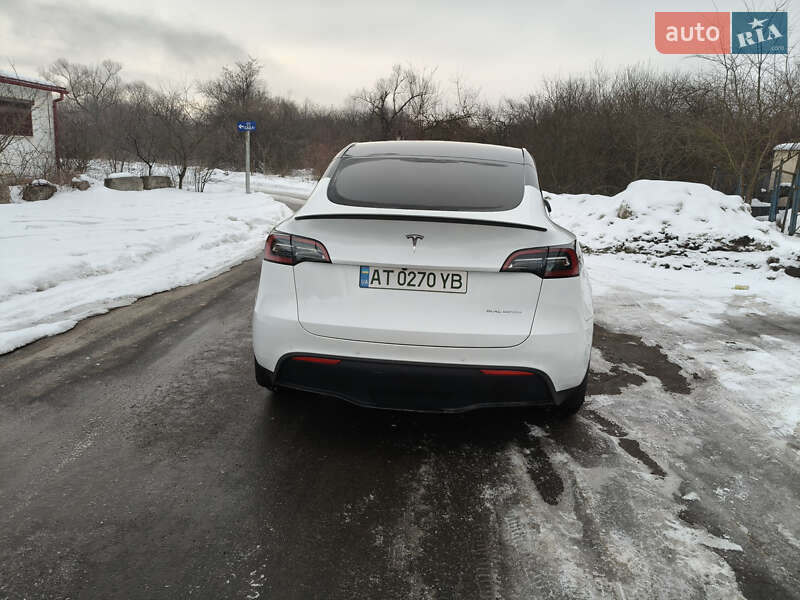 Позашляховик / Кросовер Tesla Model Y 2022 в Івано-Франківську