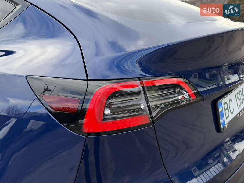 Внедорожник / Кроссовер Tesla Model Y 2021 в Дрогобыче