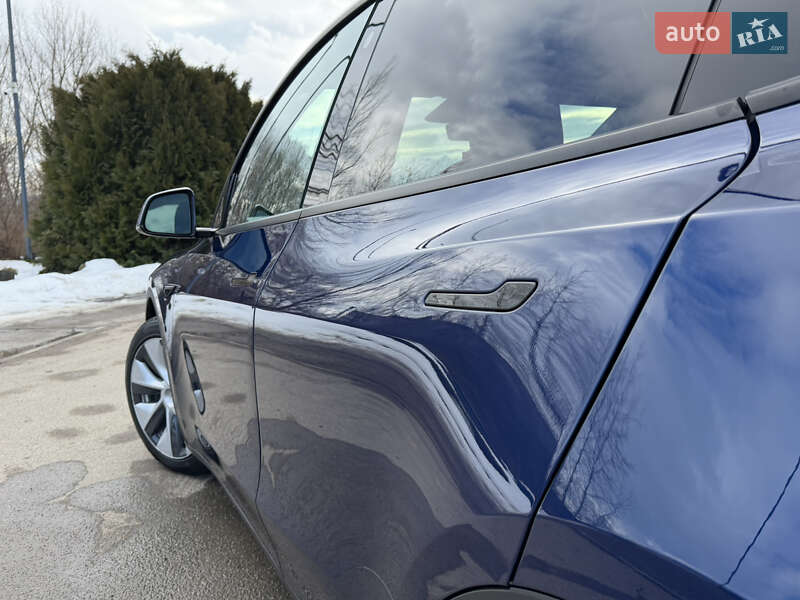 Внедорожник / Кроссовер Tesla Model Y 2021 в Дрогобыче