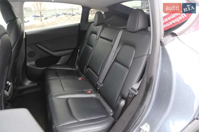 Внедорожник / Кроссовер Tesla Model Y 2023 в Киеве