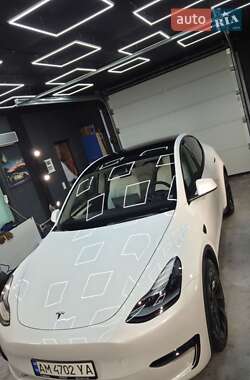Внедорожник / Кроссовер Tesla Model Y 2022 в Киеве