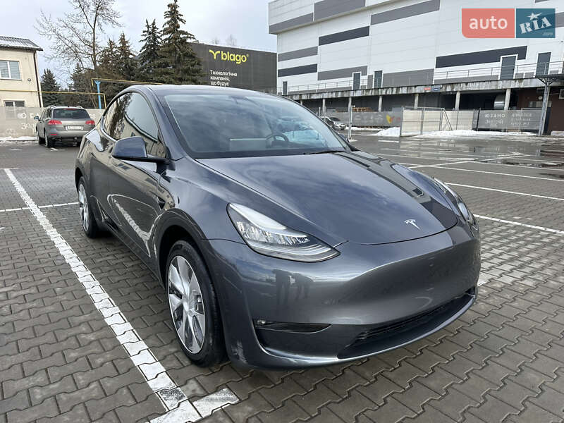 Tesla Model Y 2023 Tesla Model Y 2023