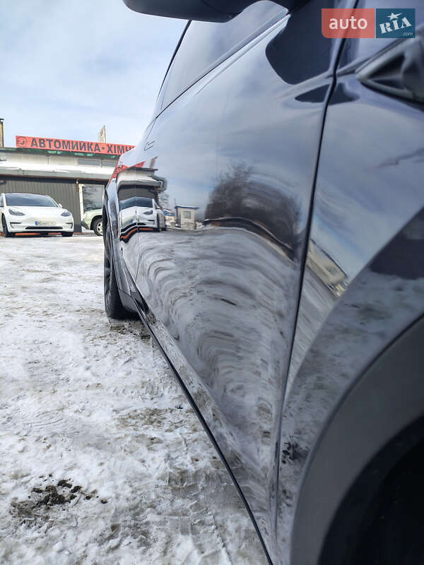Позашляховик / Кросовер Tesla Model Y 2020 в Львові