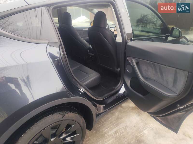 Позашляховик / Кросовер Tesla Model Y 2024 в Черкасах фото 24 Позашляховик / Кросовер Tesla Model Y 2024 в Черкасах