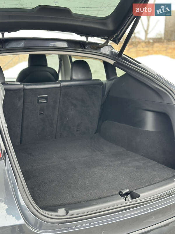 Позашляховик / Кросовер Tesla Model Y 2020 в Дубні