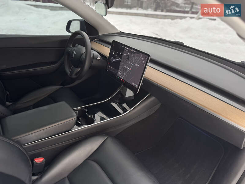 Позашляховик / Кросовер Tesla Model Y 2020 в Луцьку фото 32 Позашляховик / Кросовер Tesla Model Y 2020 в Луцьку