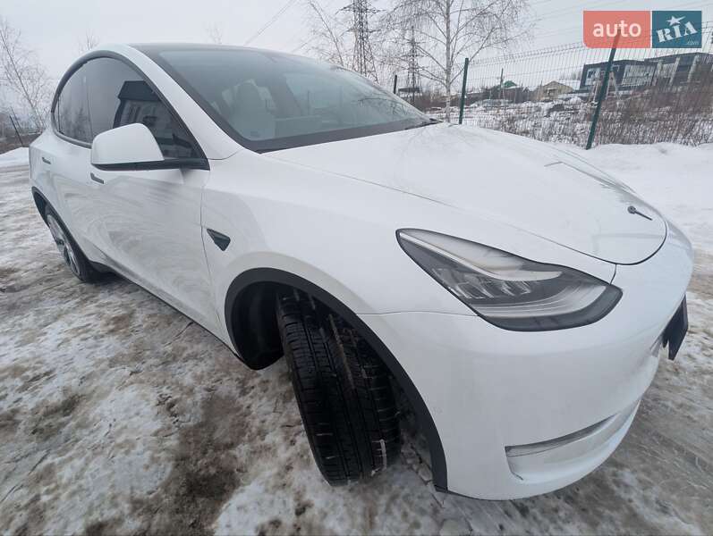 Позашляховик / Кросовер Tesla Model Y 2022 в Києві фото 10 Позашляховик / Кросовер Tesla Model Y 2022 в Києві