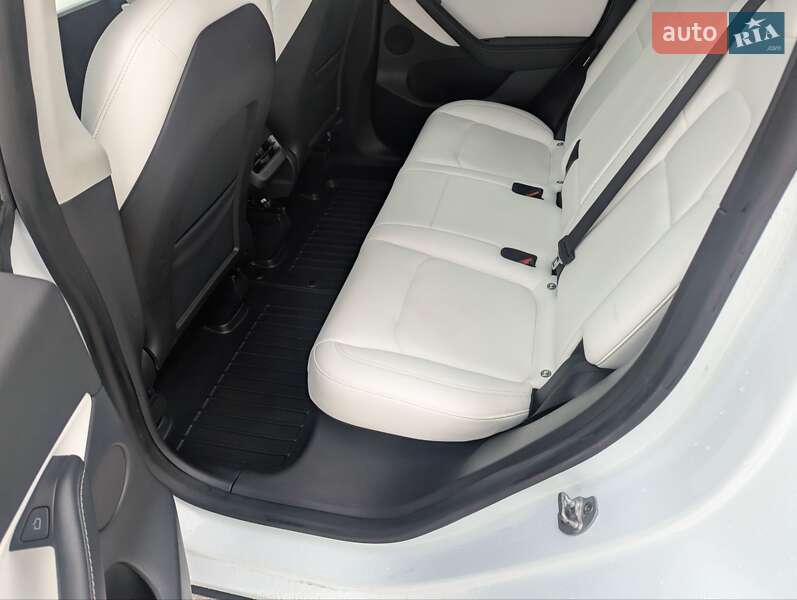 Позашляховик / Кросовер Tesla Model Y 2022 в Києві фото 31 Позашляховик / Кросовер Tesla Model Y 2022 в Києві