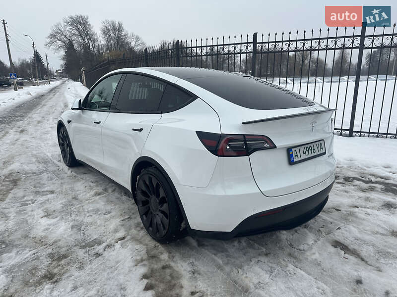 Позашляховик / Кросовер Tesla Model Y 2021 в Ірпені