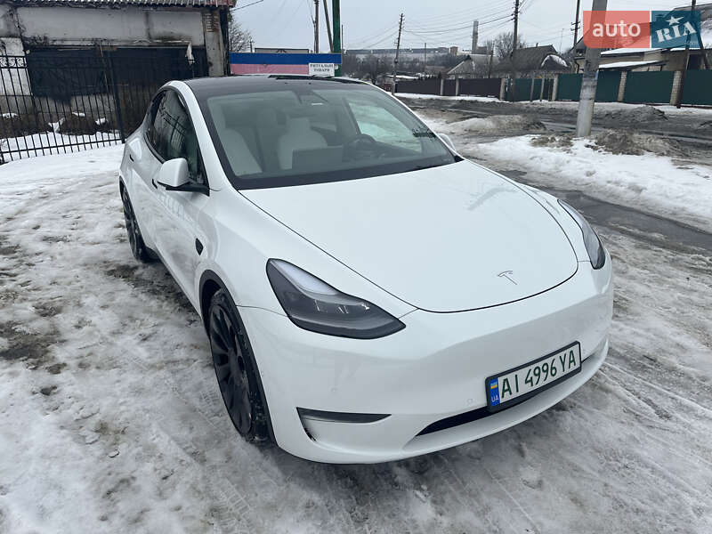 Позашляховик / Кросовер Tesla Model Y 2021 в Ірпені