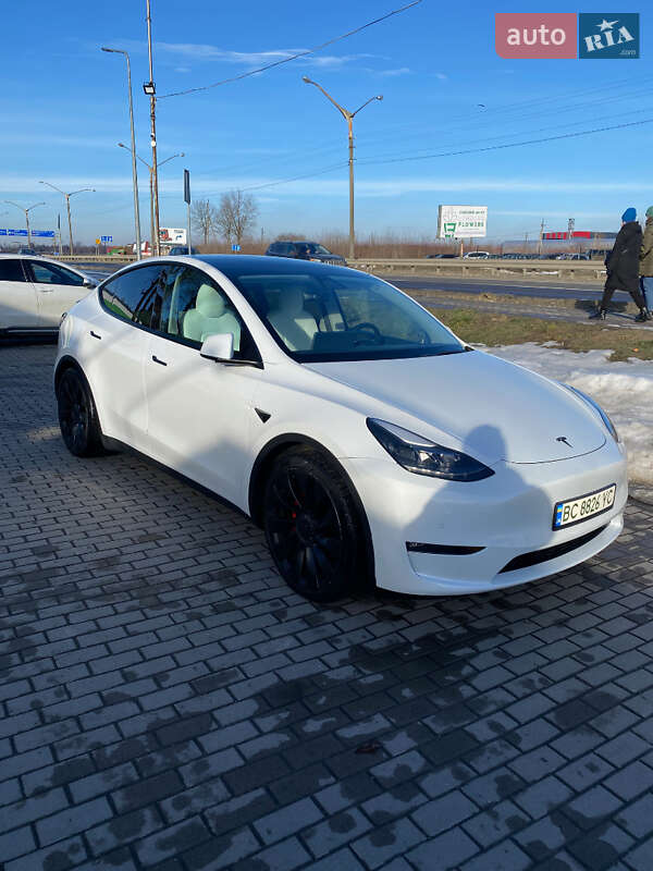 Внедорожник / Кроссовер Tesla Model Y 2021 в Львове