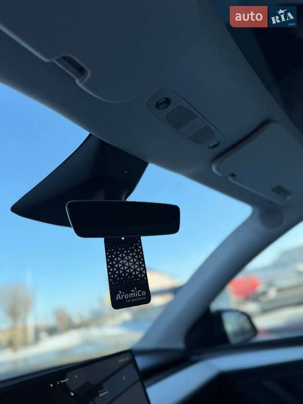 Позашляховик / Кросовер Tesla Model Y 2023 в Івано-Франківську фото 18 Позашляховик / Кросовер Tesla Model Y 2023 в Івано-Франківську