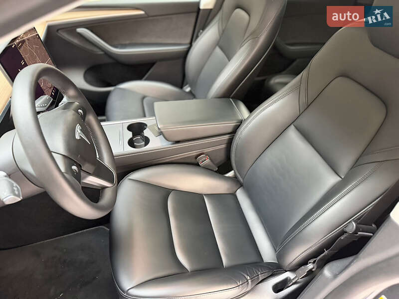 Внедорожник / Кроссовер Tesla Model Y 2023 в Виннице