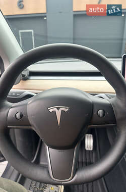 Внедорожник / Кроссовер Tesla Model Y 2022 в Киеве