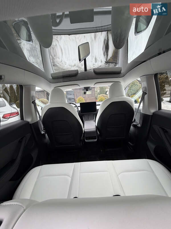 Позашляховик / Кросовер Tesla Model Y 2023 в Львові