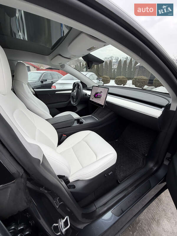 Позашляховик / Кросовер Tesla Model Y 2023 в Львові