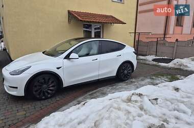 Внедорожник / Кроссовер Tesla Model Y 2023 в Львове
