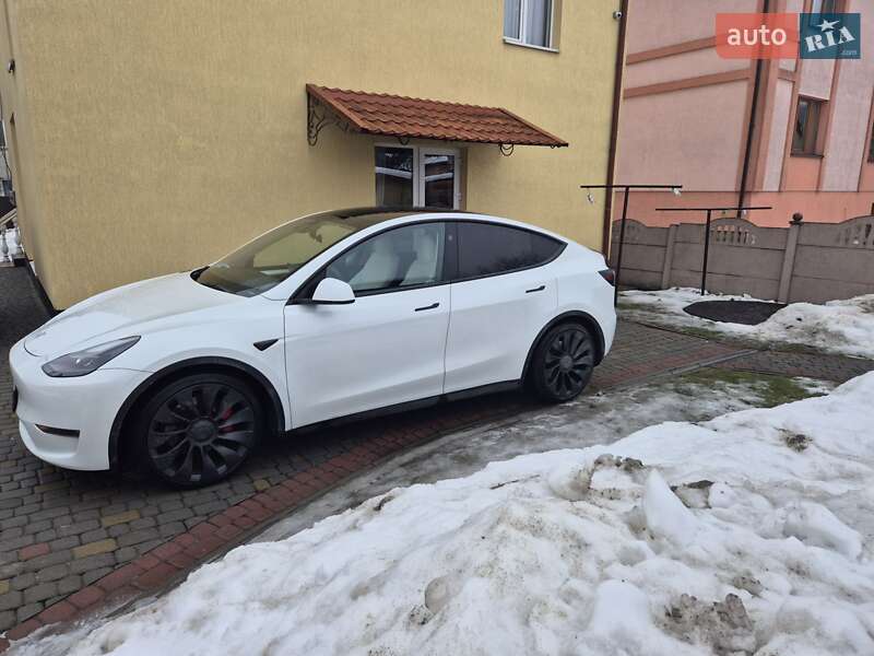 Внедорожник / Кроссовер Tesla Model Y 2023 в Львове фото 6 Внедорожник / Кроссовер Tesla Model Y 2023 в Львове