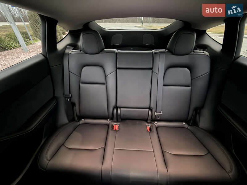 Внедорожник / Кроссовер Tesla Model Y 2022 в Днепре