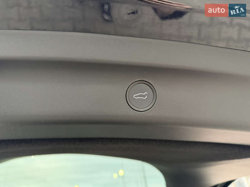 Внедорожник / Кроссовер Tesla Model Y 2022 в Днепре